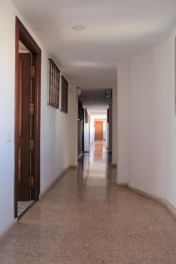 Cozy Apartment Just 8 Min Walk From The Beach! Benidorm Exterior foto